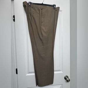 Haggar Men's Brown Dress Pants